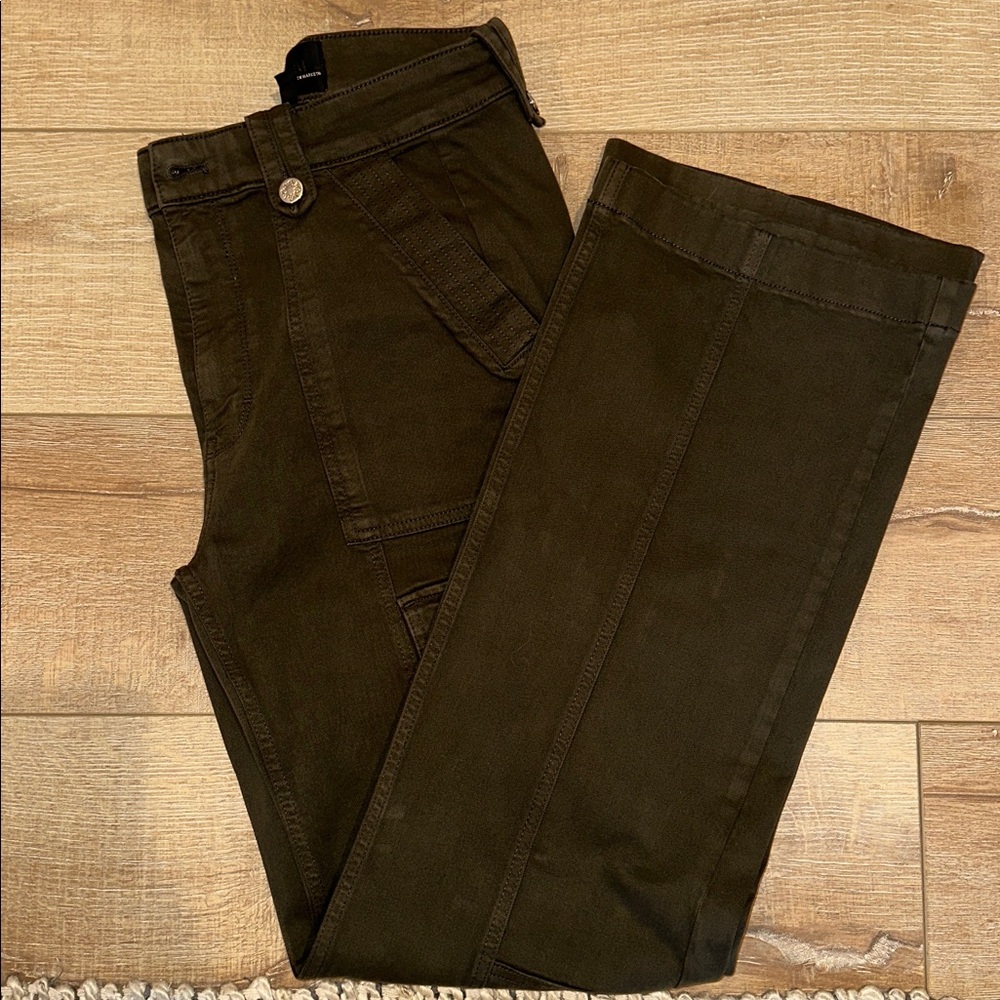 White House Black Market Extra High-Rise Cargo Trouser - Picture 4 of 6